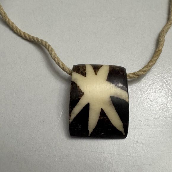 Batik Bone Star Pendant on Hemp Cord – 14 Inch Boho Choker necklace - Picture 7 of 8